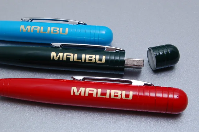 Chevy Maliby Higgins USB Pens. Promotional merchandise in England: client gift or advert?