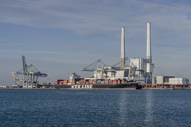 cargo, dock, container, ship, port, trade, freight, export, logistics, transport, maritime, merchandise, commercial, international, crane, portico, france, haven, fireplace, industry. How UK VAT and import duty affect branded merchandise